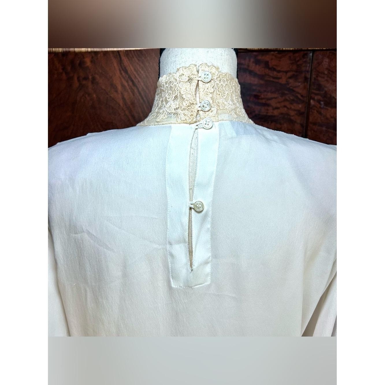 Vintage La Chime Classic By Galinda Wang Cream Blouse with Tan Lace Victorian 8