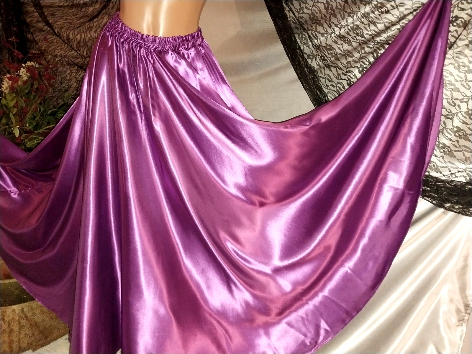 VTG SATIN LIQUID ORCHID GRAND SWEEP TWIRLY FLARE SKIRT SHINY GLOSSY LUXE SML NEW