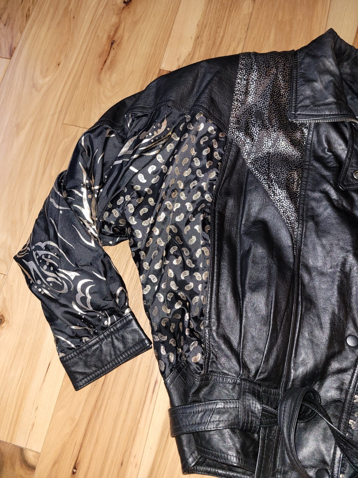 Vtg. Learsi Black gold metallic moto lined leather jacket Sz Medium 80’s belted