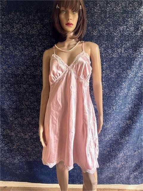 VTG GILLIAN O’MALLEY PINK SATIN SLEEPWEAR SZ M