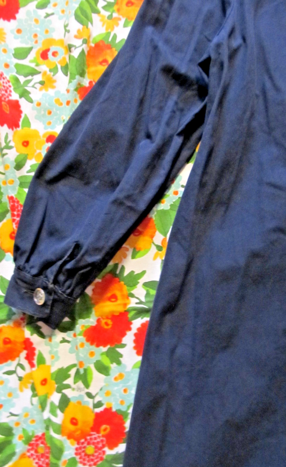 Antique 1910’s Ruf-sail Sherbrooke navy blue raincoat w/clear celluloid buttons