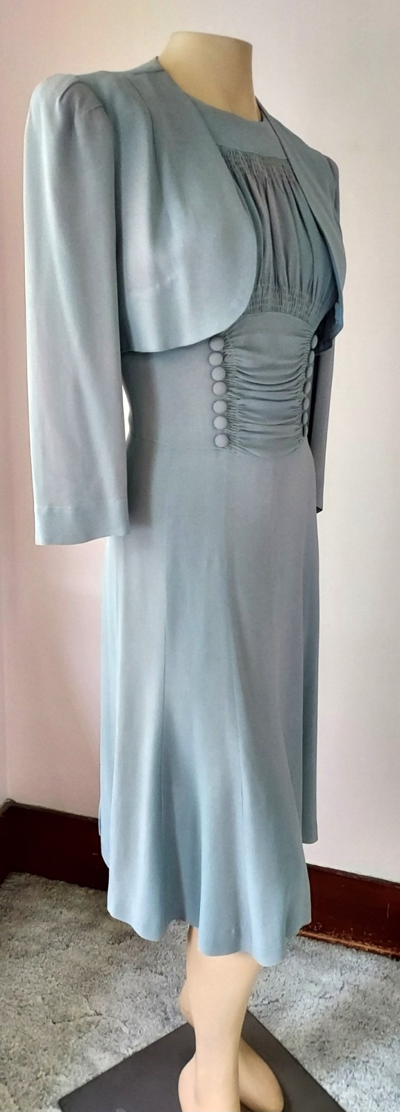 VTG Early 40s Classic True Vintage Dove Gray 2 pc Rayon Dress and Bolero Set. Sm