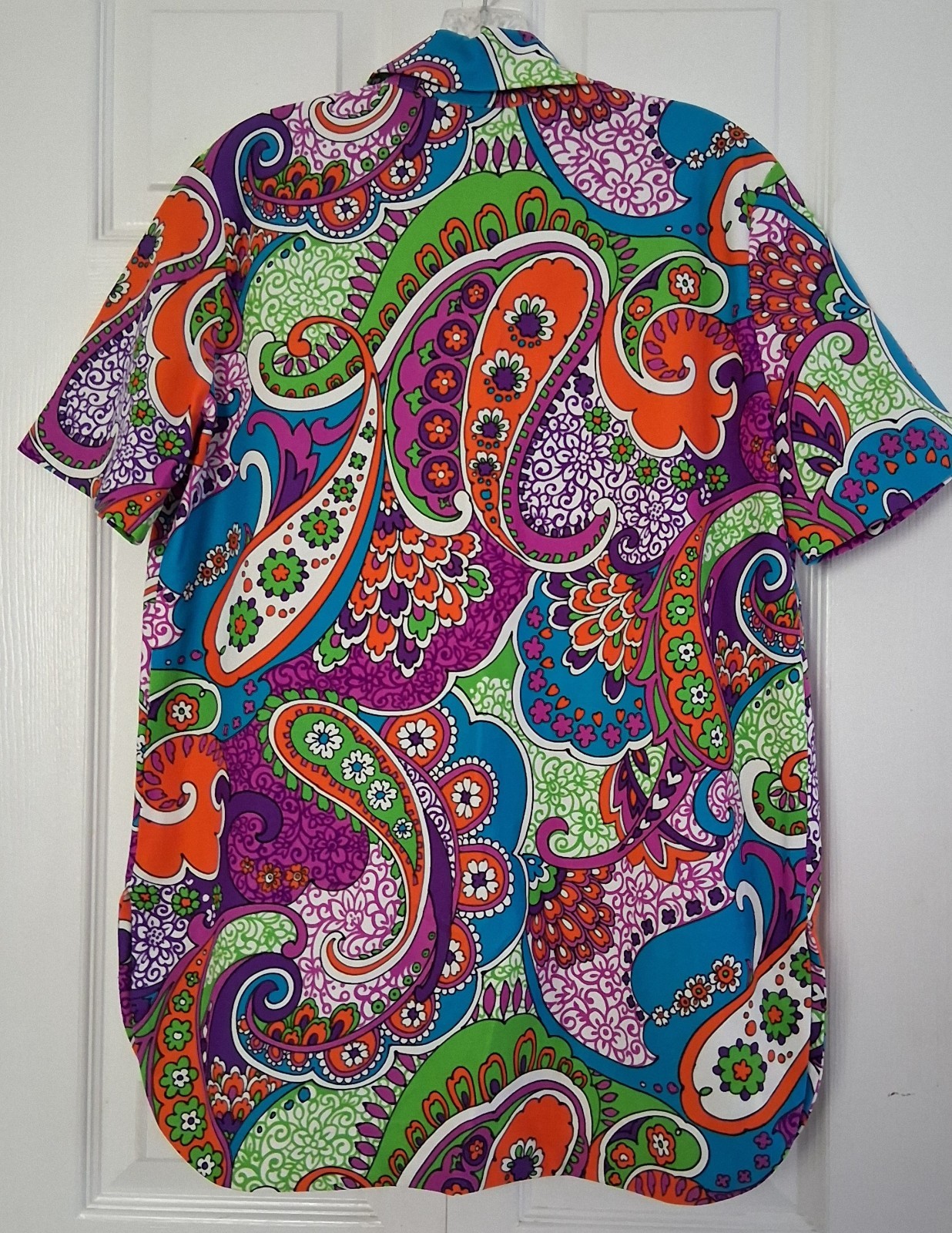 Vintage 60s 70s Funky Colorful Psychedelic Groovy Paisley Shirt granny