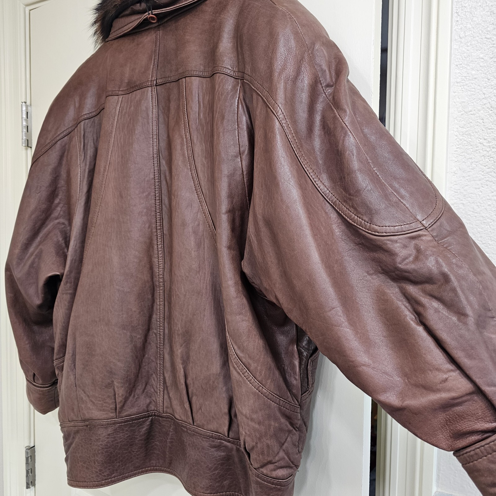 J Walden Vintage Leather & Raccoon Fur Brown Bomber Jacket Size 7/8