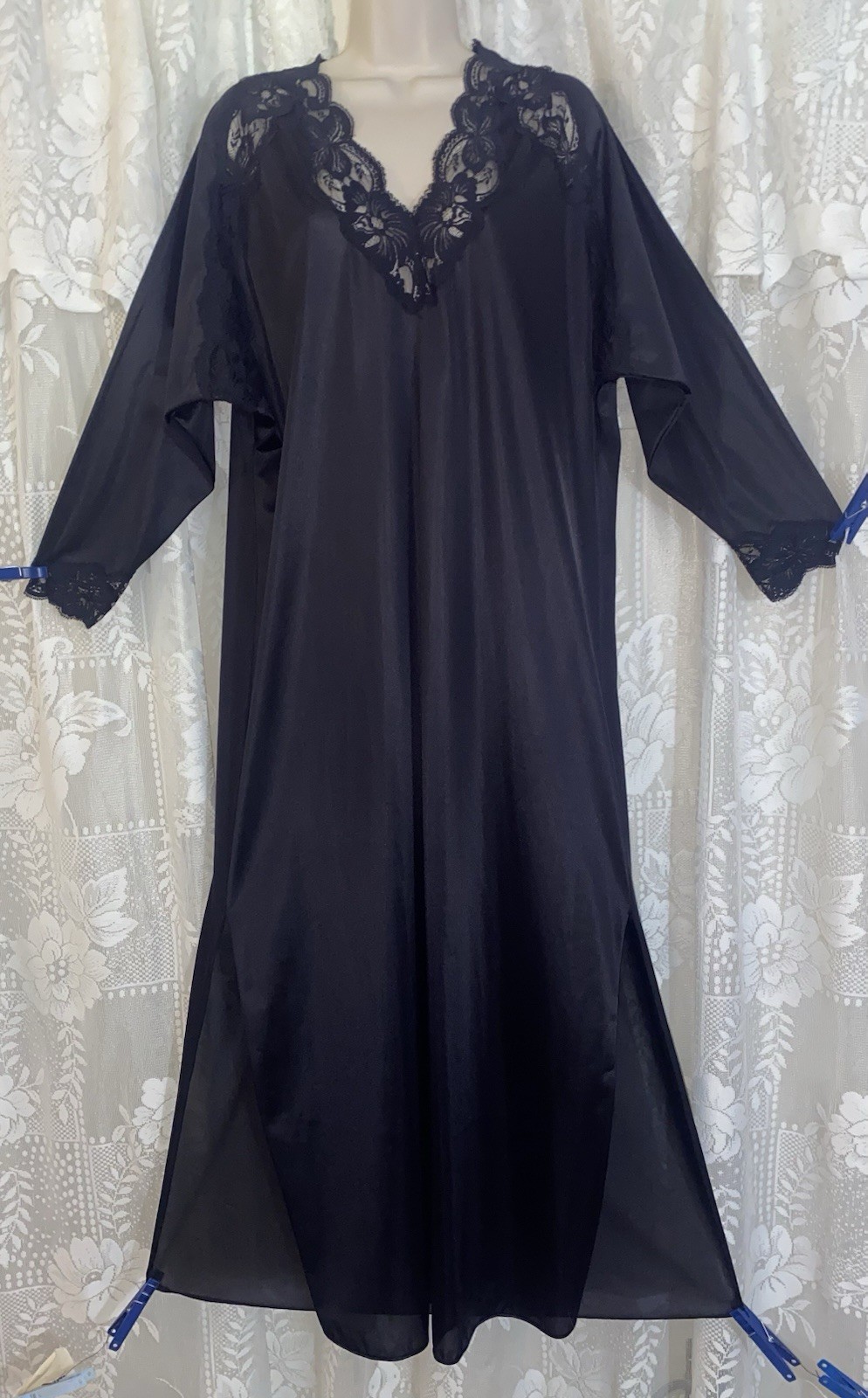 VTG L+ GOTHIC Black Nylon Nightgown Negligee Gown w Inset Lace & 3/4 sleeves