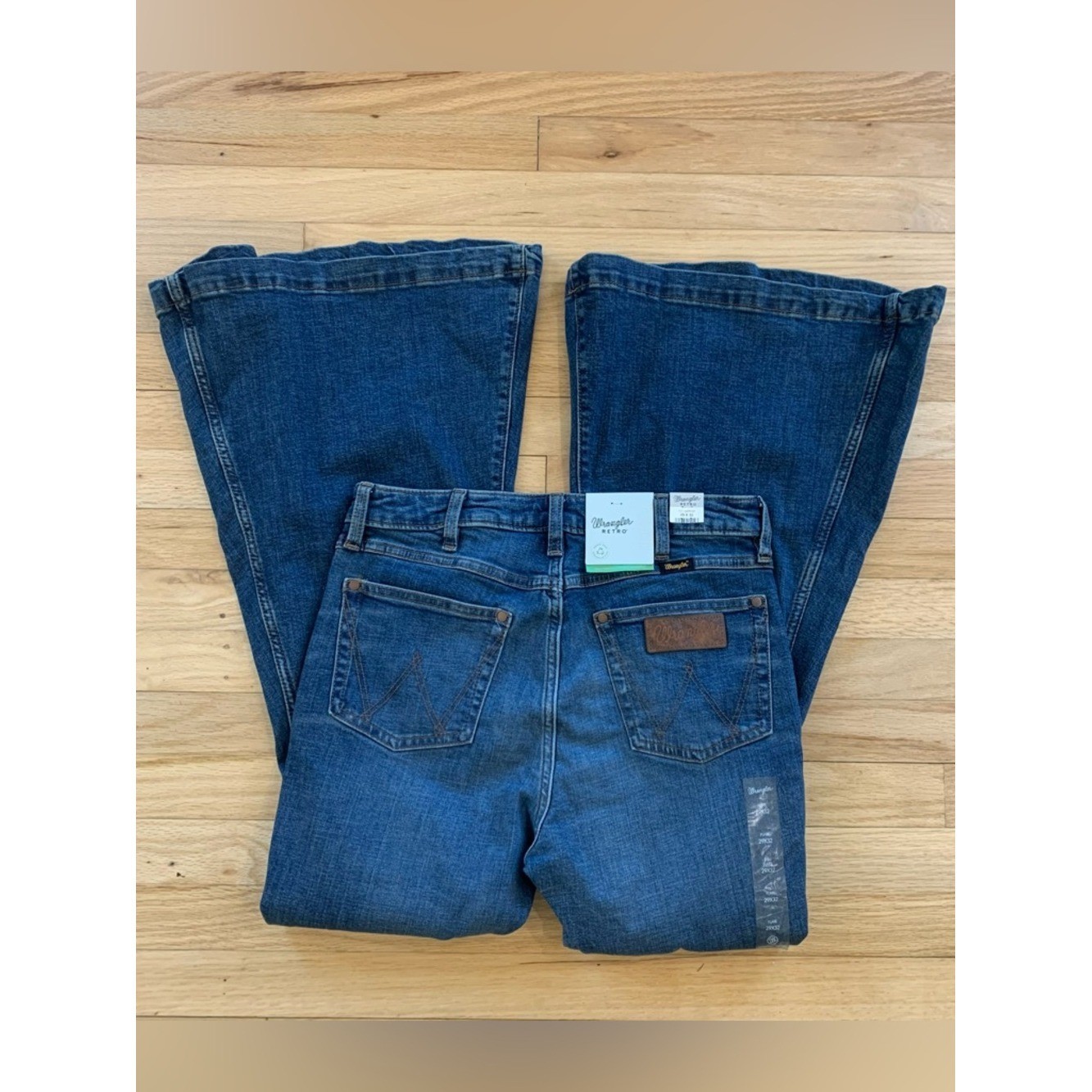 Wrangler NEW Retro Jean Trumpet Flare Jean Rodeo Cowgirl Concert Size 29×32