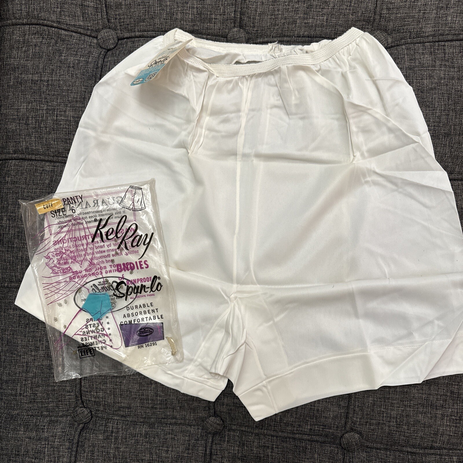 Vintage KEL RAY White Cuff Panties Nylon Size 6 / 38 New Old Stock