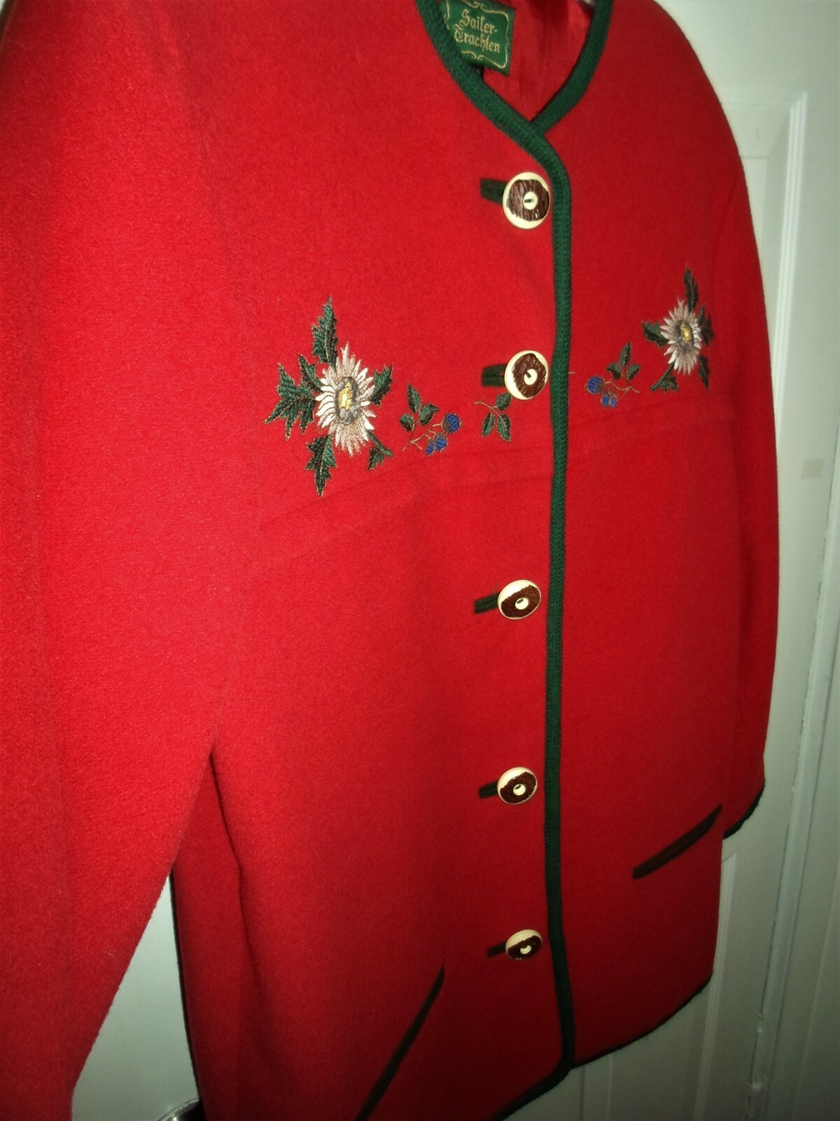 Sailer Trachten Wool Blend Sz 40 Jacket/Blazer Red Green Trim Floral Embroidery