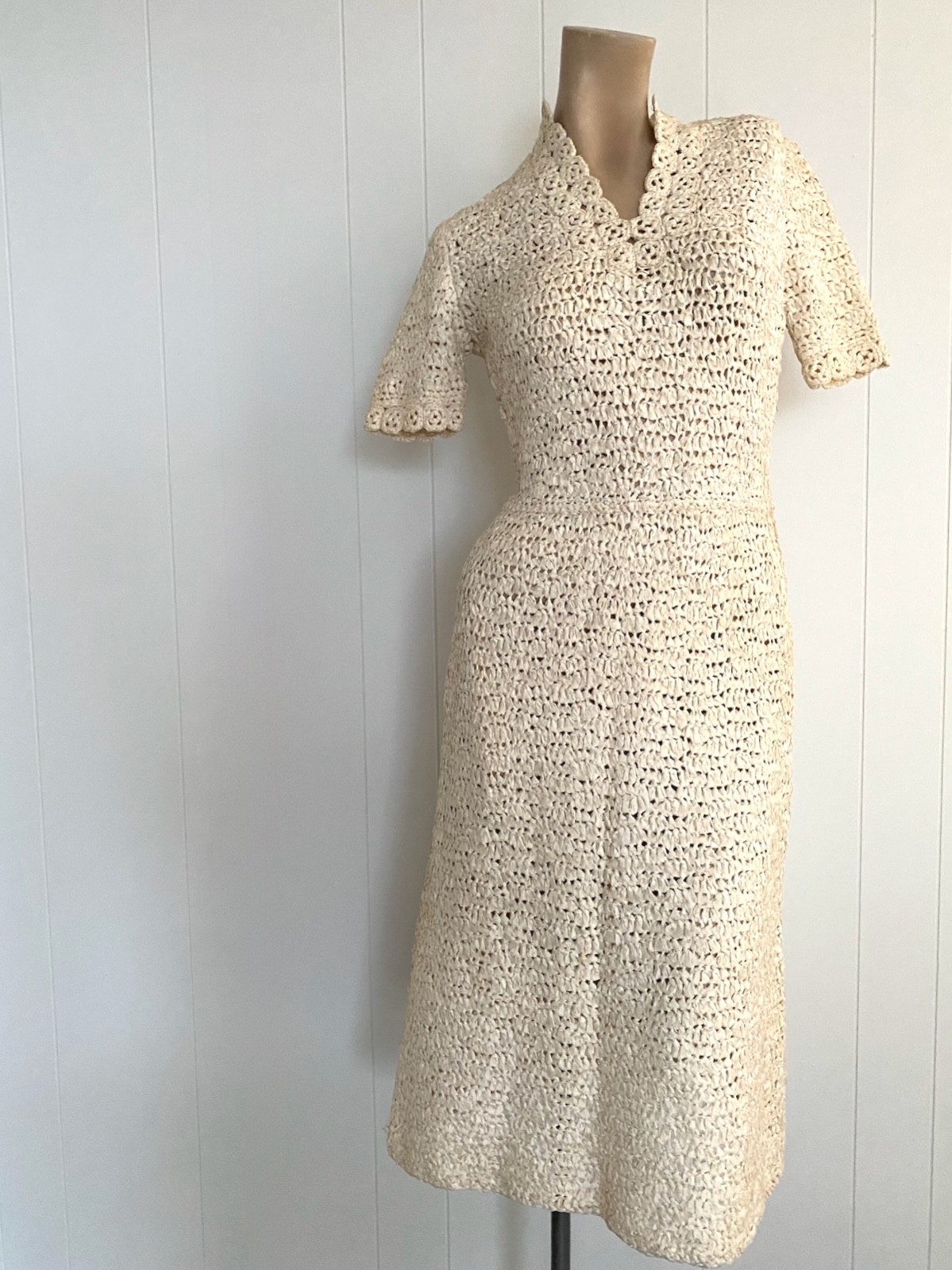 Vintage 1940s White Crochet Ribbon Dress Short Sleeves S M Up to W28