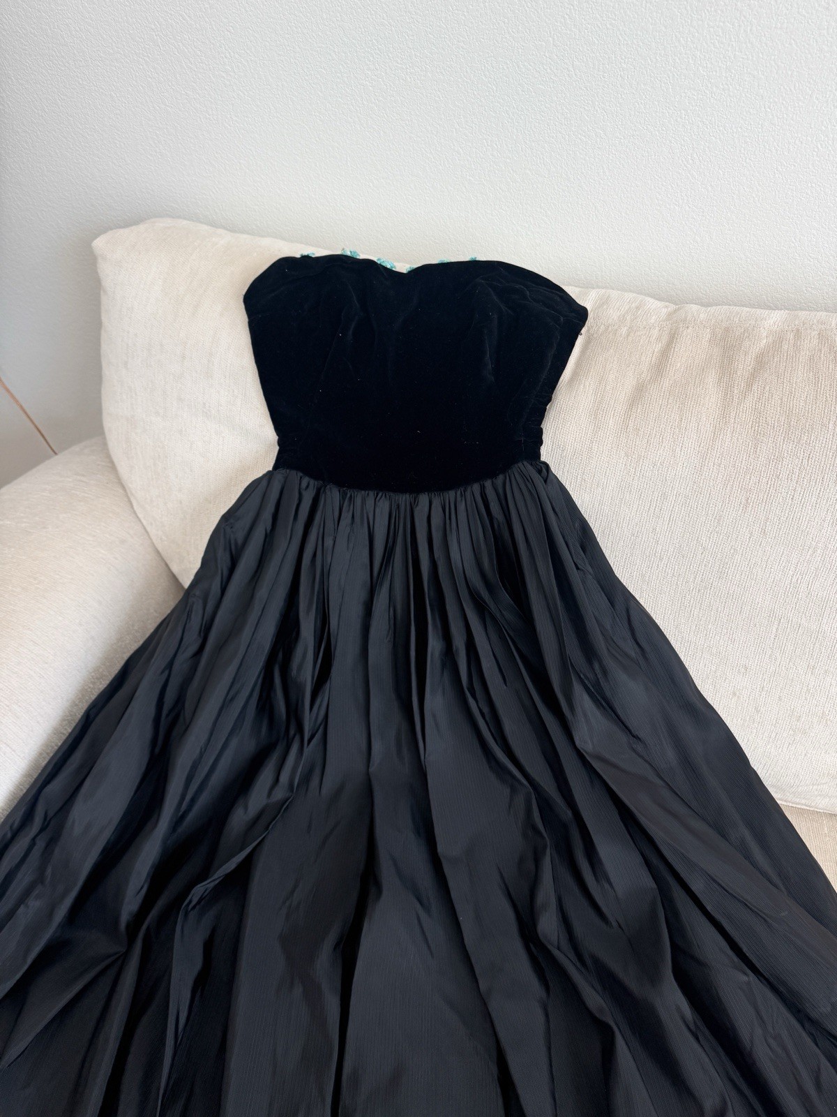 Vintage 40s/50s Black Dress Formal Maxi Strapless Velvet Floral Gown Prom