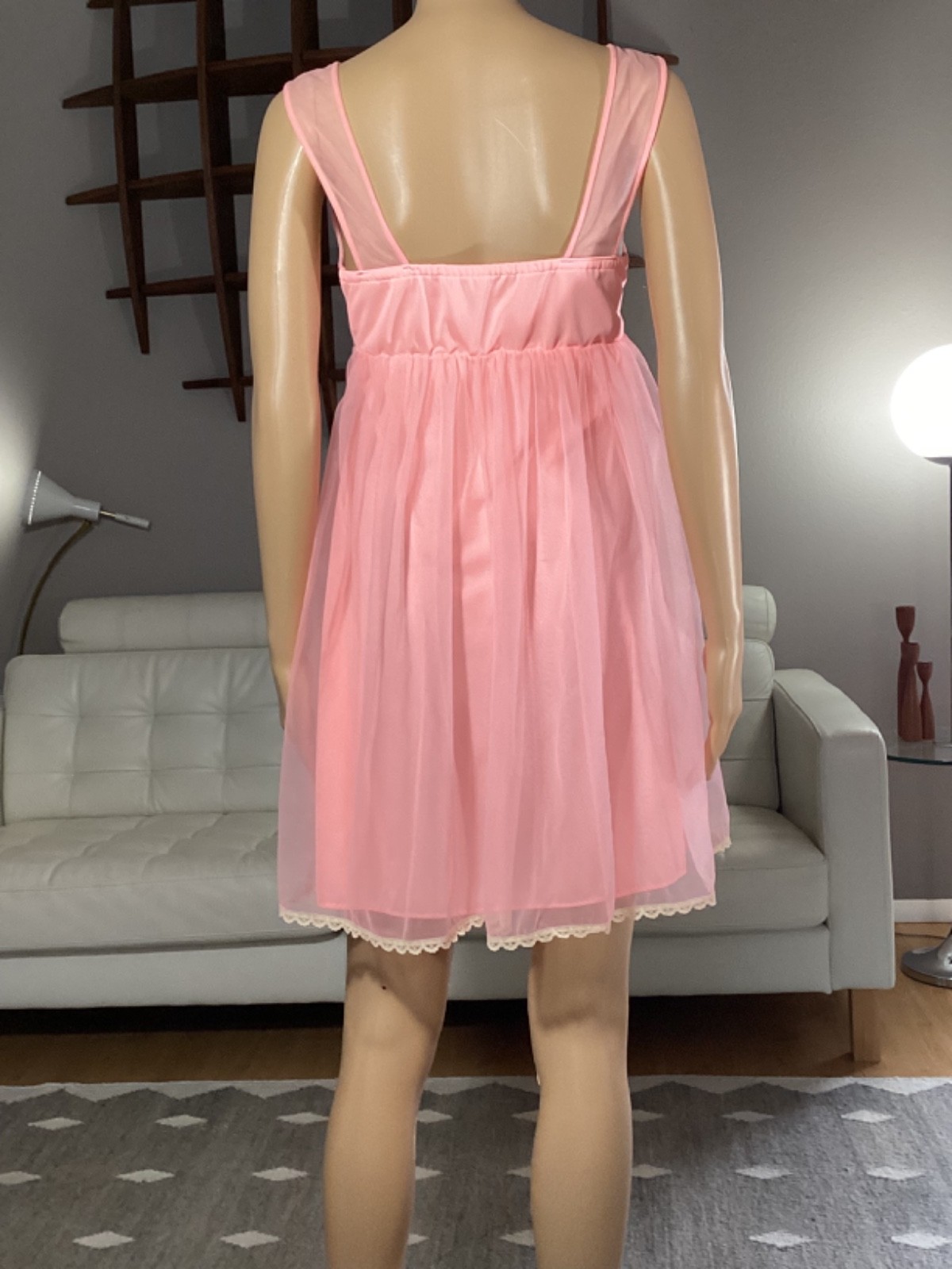 Vintage 60’s Pink Lace Babydoll Short Nightgown Peignoir Size 32 B Mod Barbie