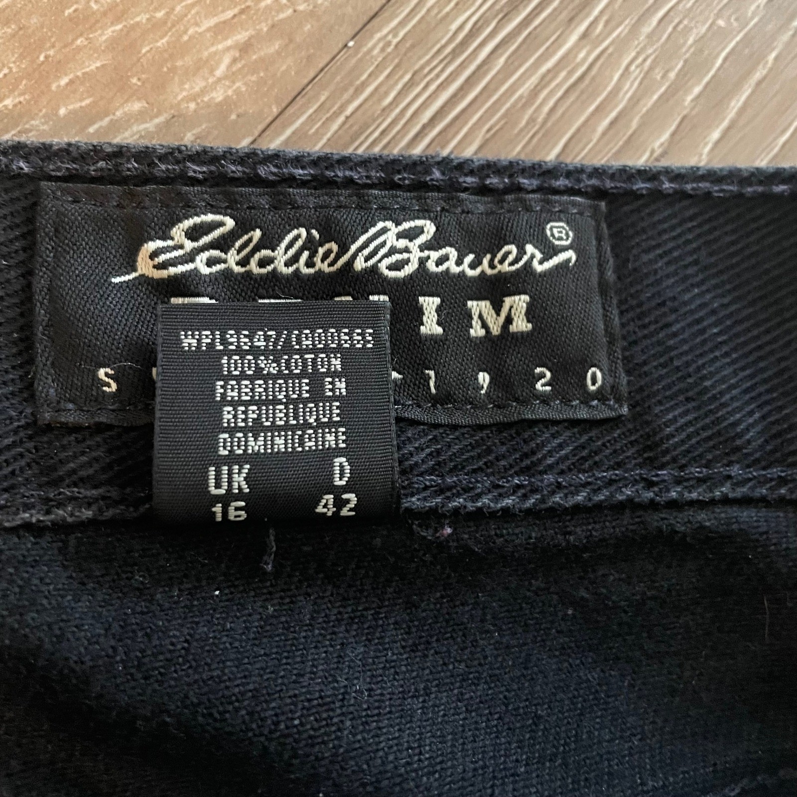 Eddie Bauer VTG Denim Jeans Women’s Size 12 Black High Waisted Relaxed Tapered