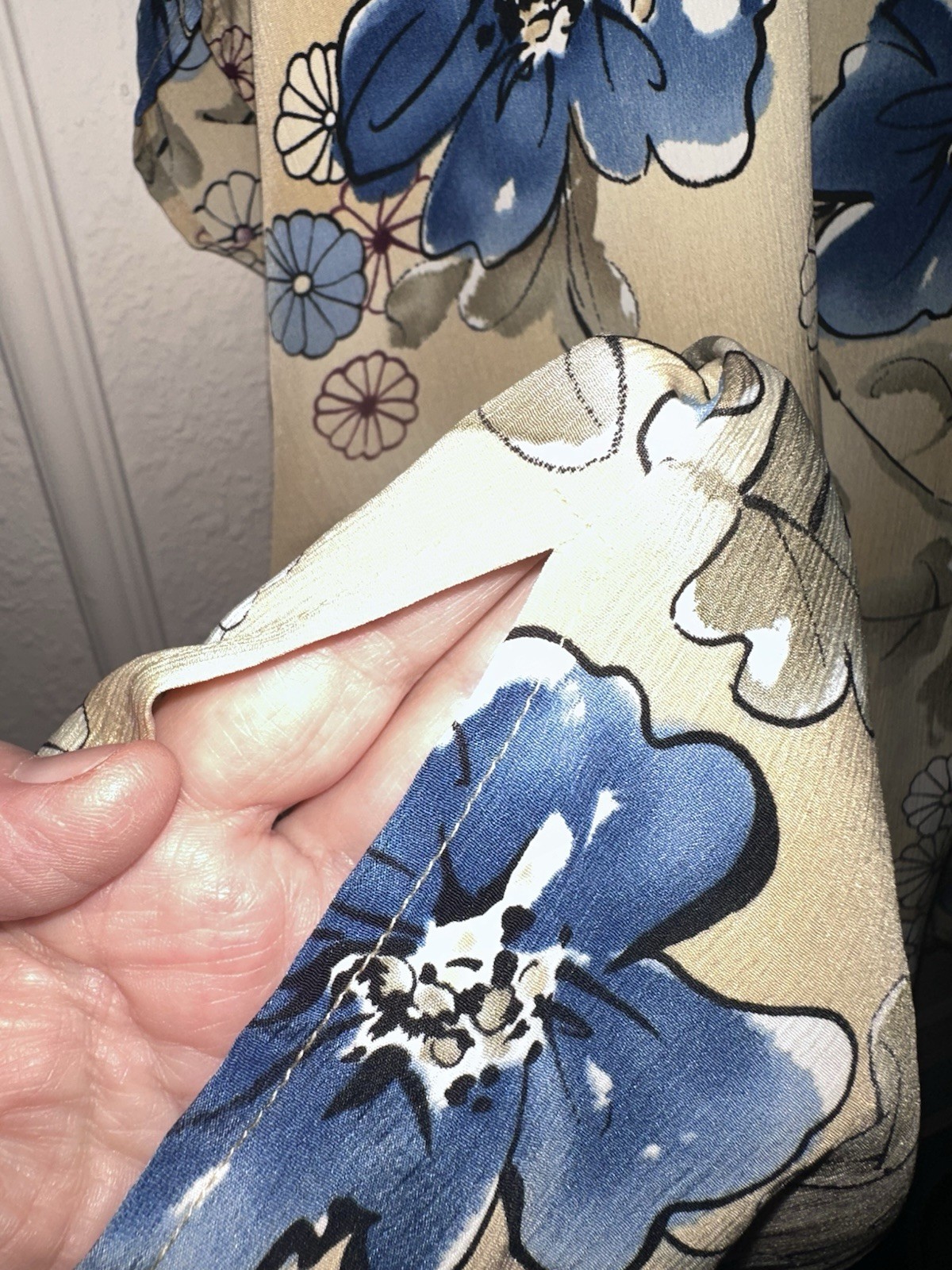 Vintage 90s Maggie Sweet 3X Daisy Wheel Taupe Sand Blue Floral Crepon Blouse