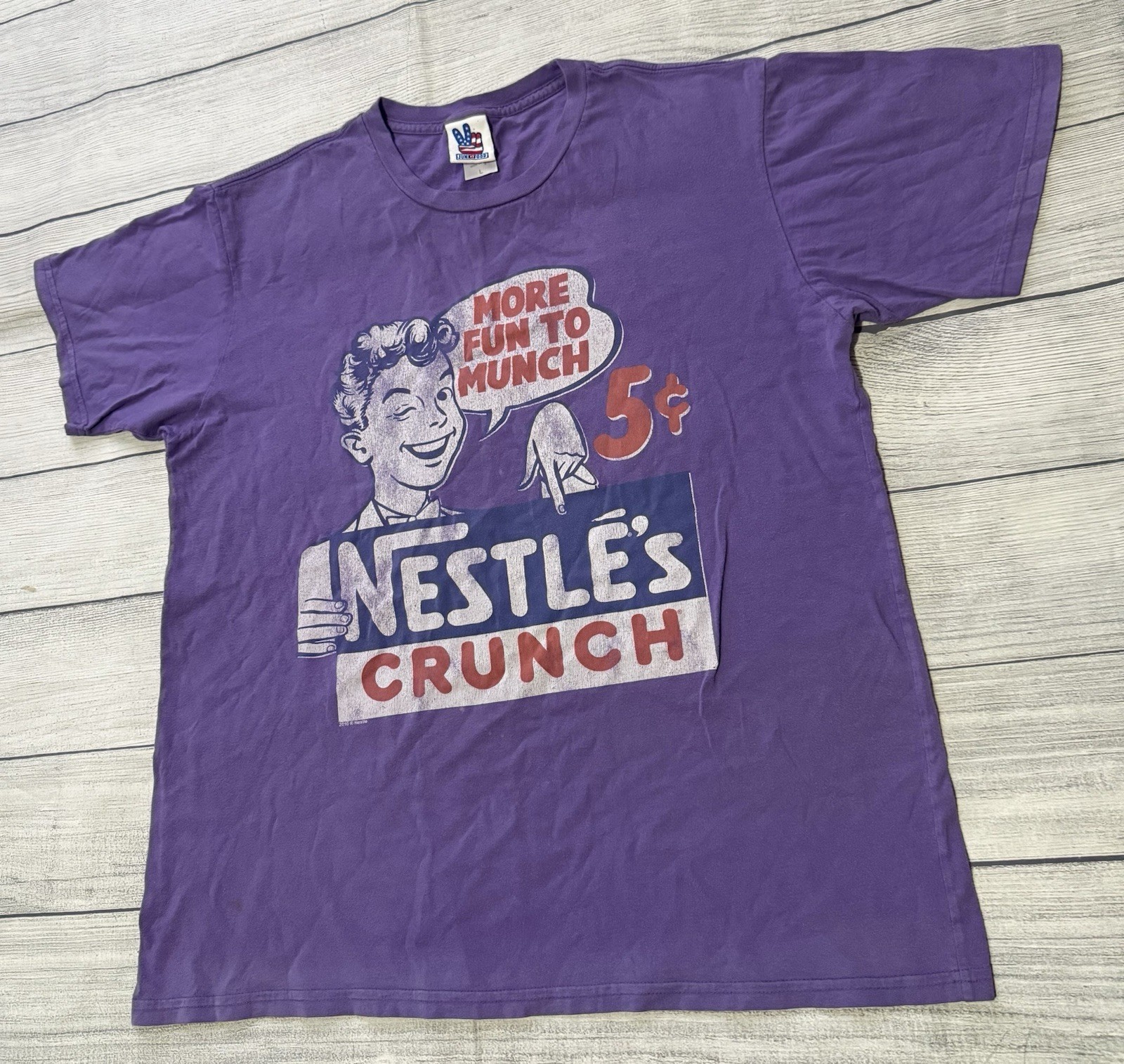 Junk Food Nestle Crunch Graphic T Shirt Size Large Purple Retro Kidcore 2010 HTF