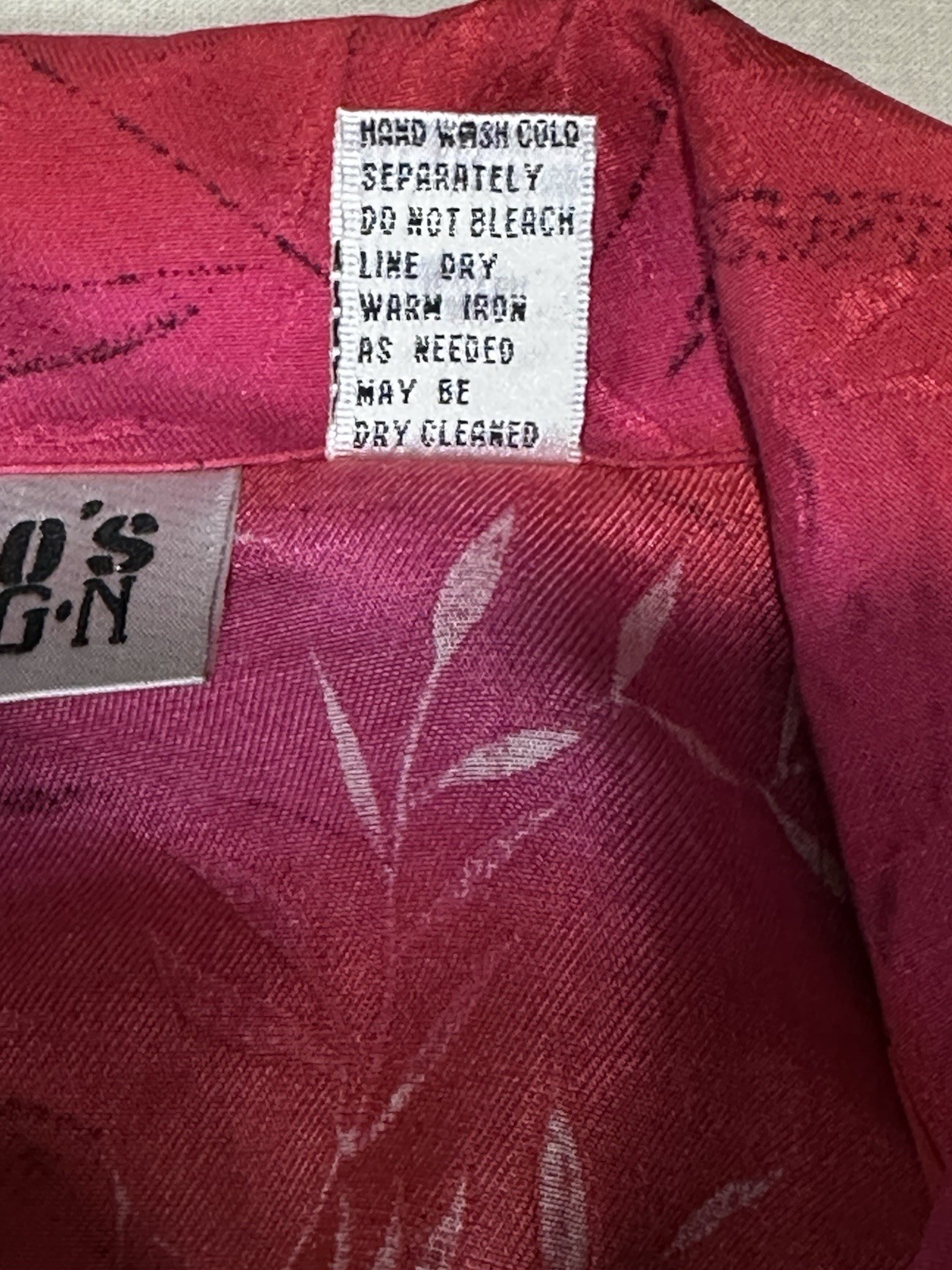 Chico’s Design Vtg 1990’s 100% Silk Red Ombre Watercolor Strip Wearable Art Sz L