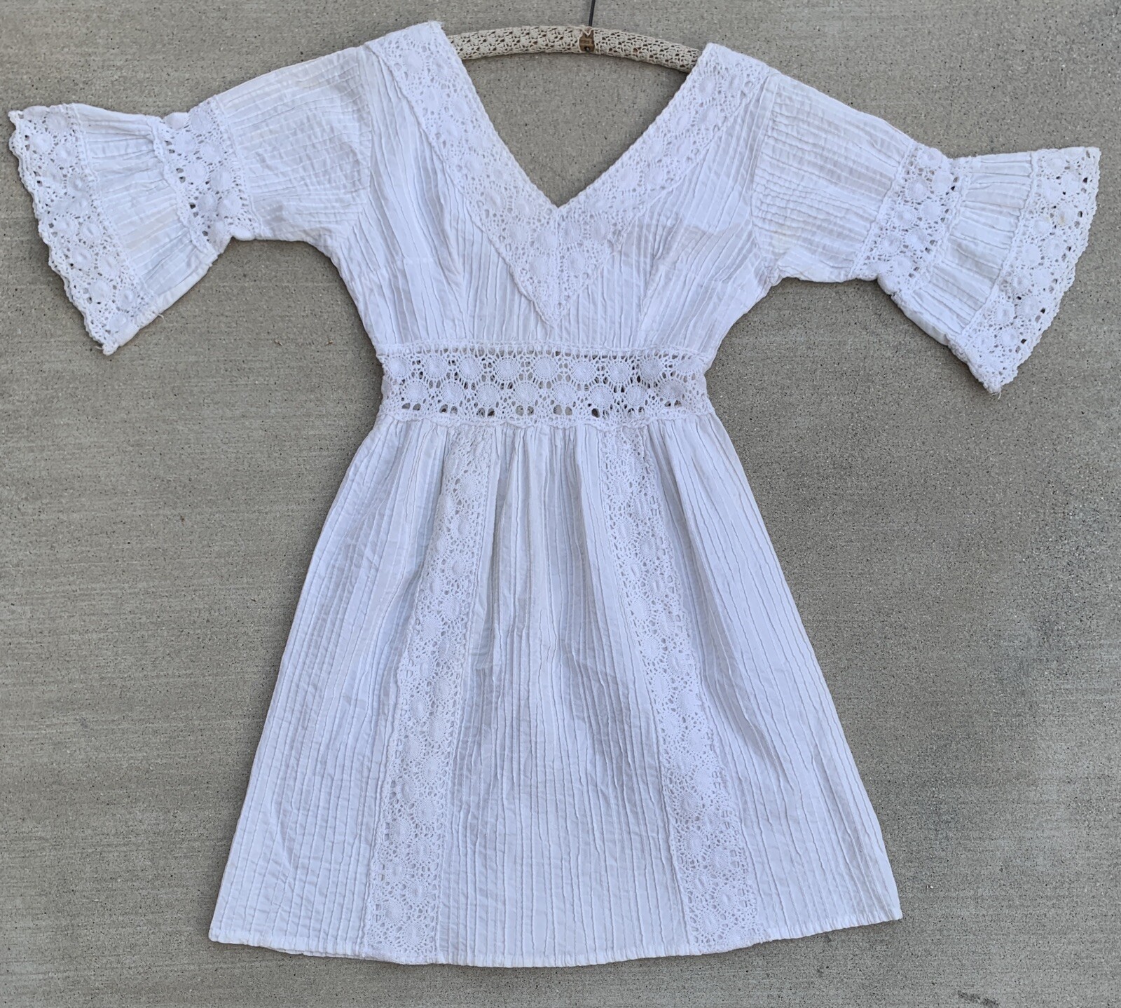 White Mexican Dress Metal Zipper Hippy Boho Peasant Hippie Chic vintage