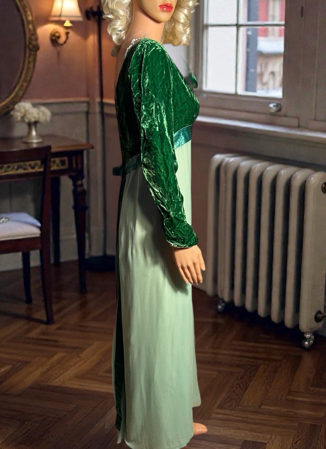 Vintage 1960s Empire Waist Crushed Velvet Maxi Dress Gown Emerald Green M-L 30w