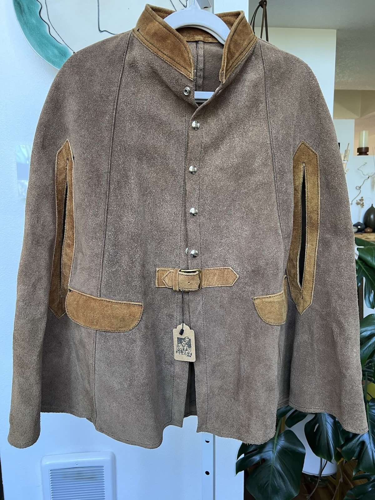 Vintage Groovy Retro Mod Mexican Two Toned Suede Swing Poncho Cape 1960s-1970s
