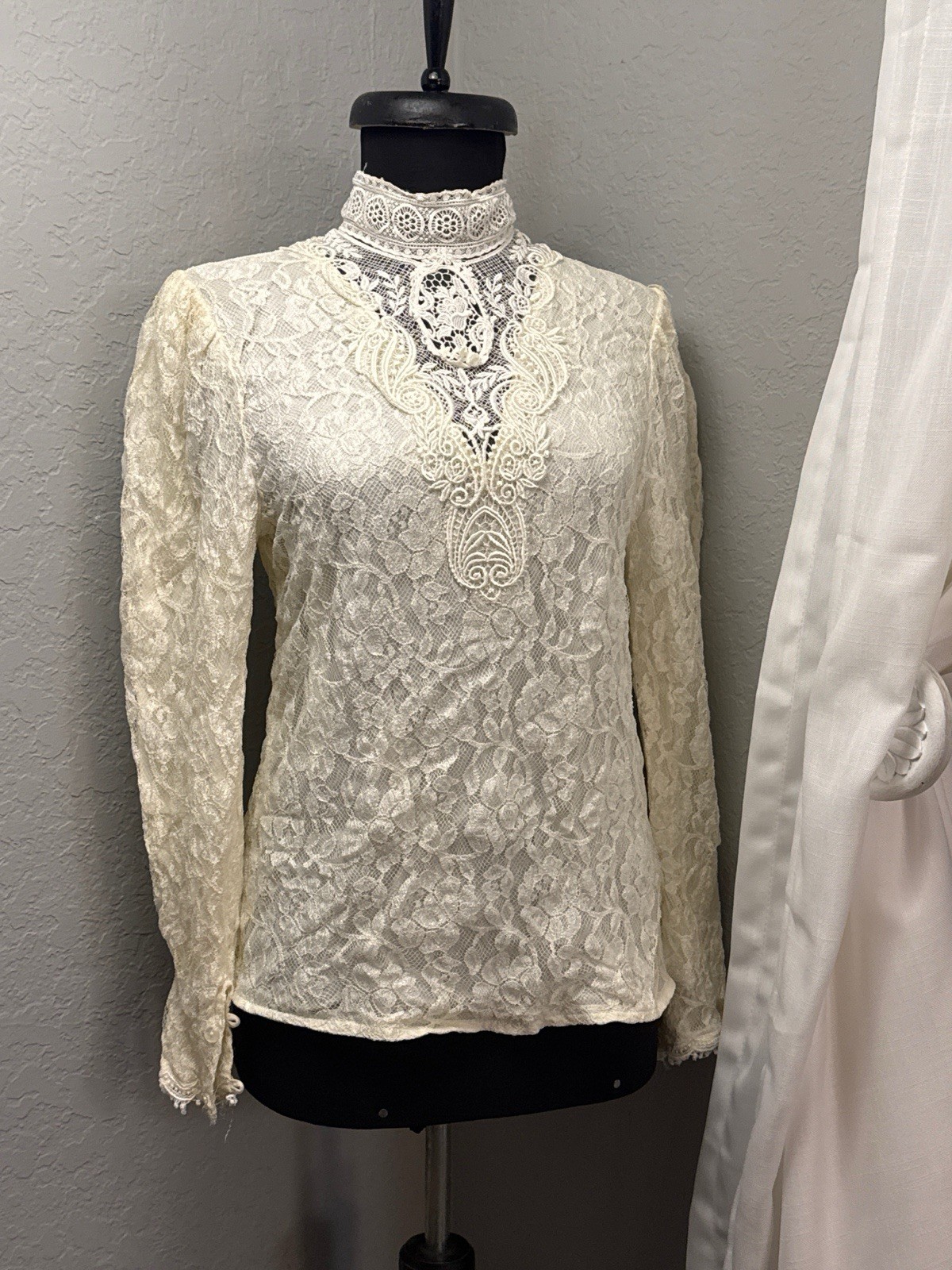 Vintage Gunne Sax Top XS Ivory Lace Victorian Jessica McClintock Romantic 70s