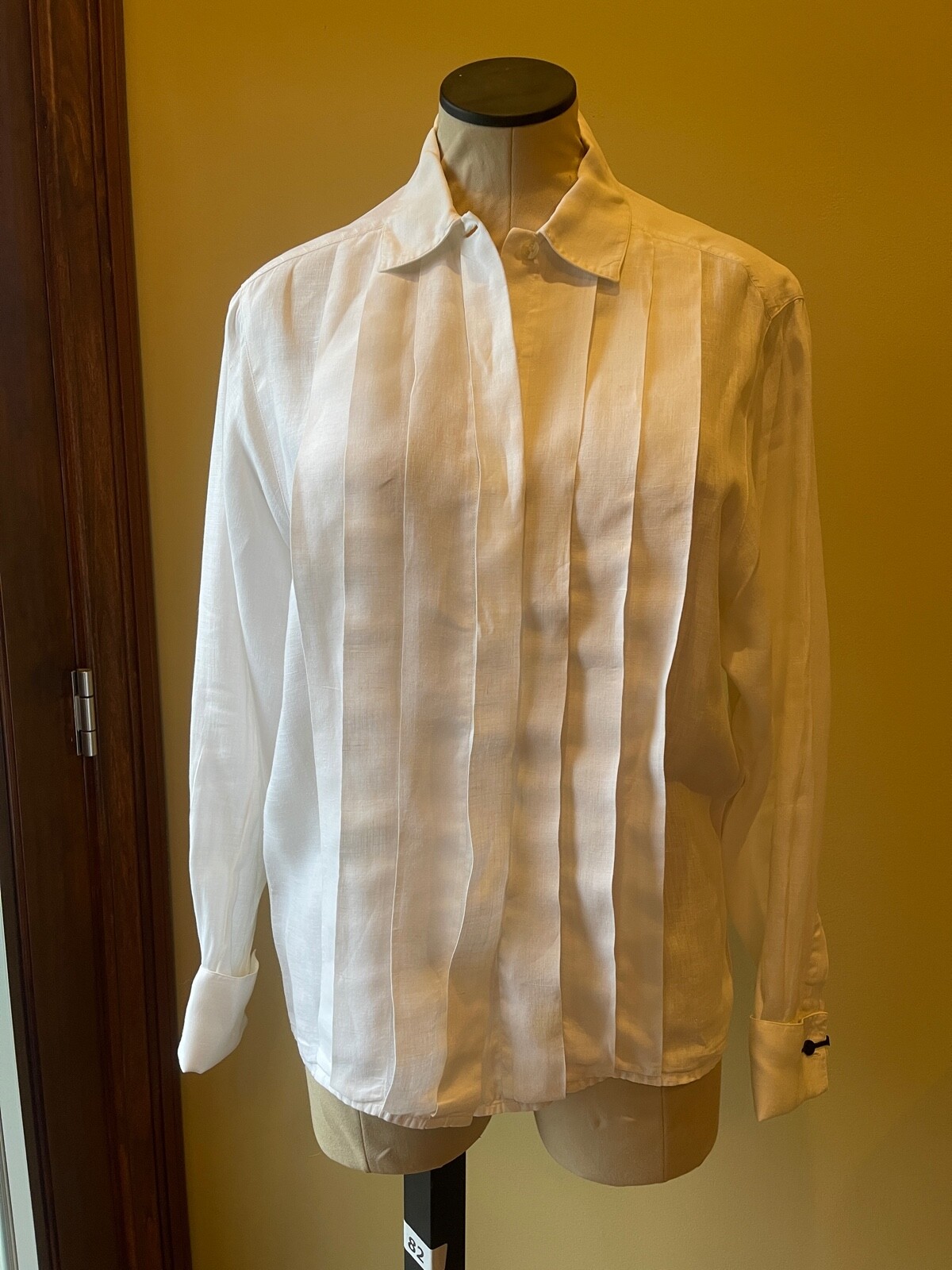 Vintage CHANEL Designer Couture White Linen Women’s Blouse French Cuffs M-L