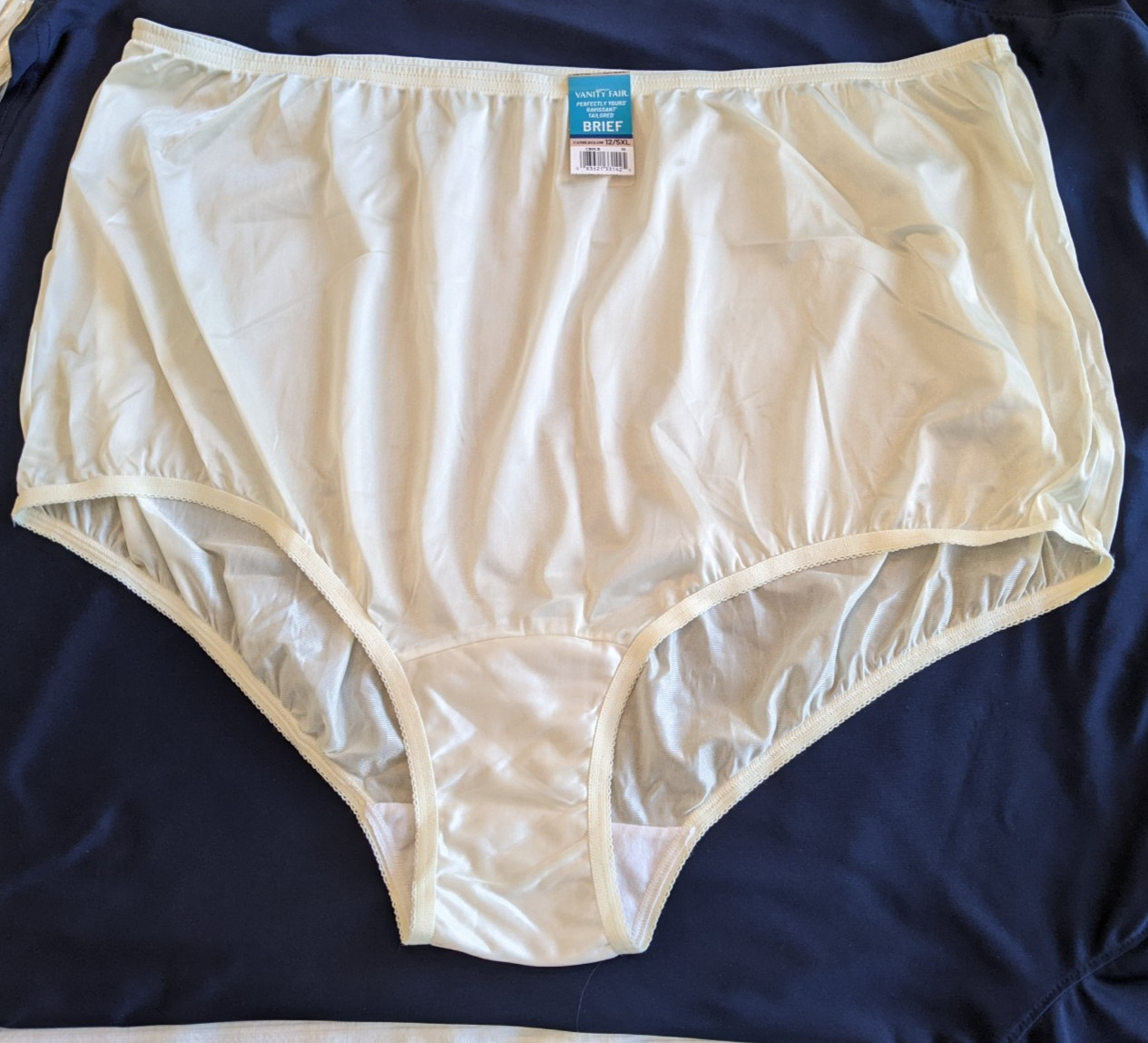 Vanity Fair Perfectly Yours #15712 Candleglow Panty Size 12/5XL Cotton Gusset