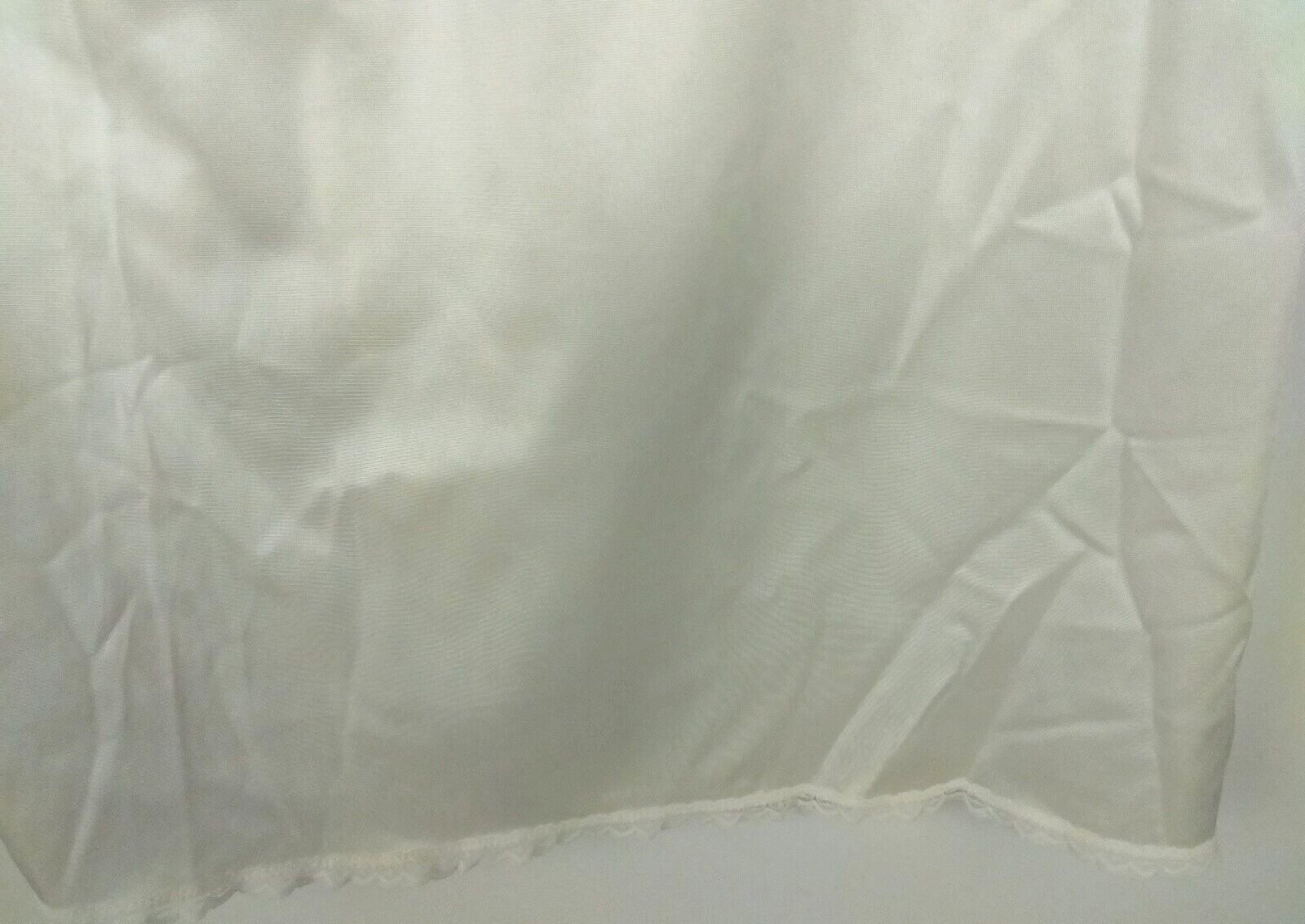 Vassarette Ladies 100% Nylon White 25″ Long Half Slip Size M (63)