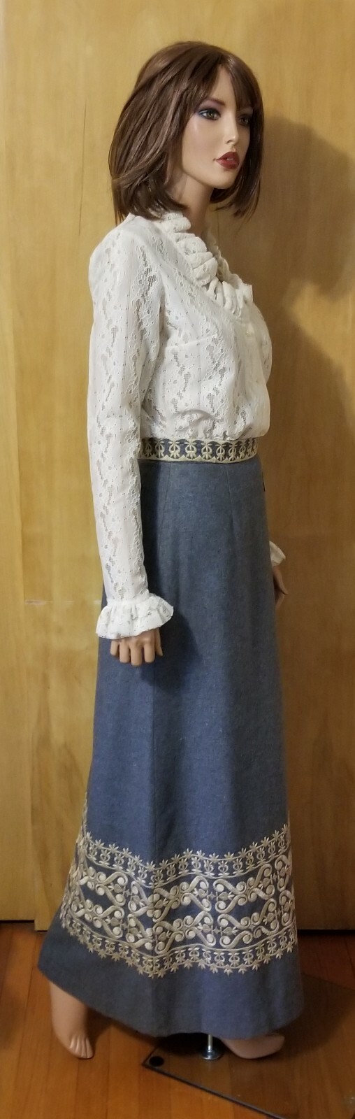 VINTAGE 2 PIECE MALBE LACE TOP & LONG WOOL SKIRT ~ 9/10 ~ 60’s