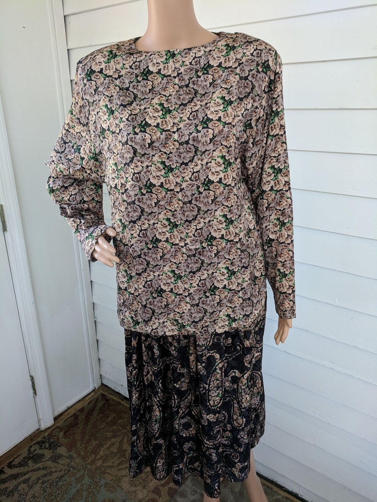 Vintage 80s Brownstone Studio Black Paisley Skirt with Beige Floral Blouse S