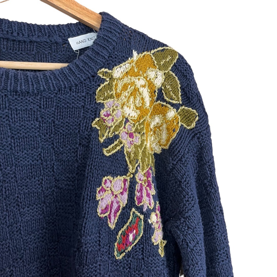 Vintage 80s 90s Navy Hand Knit Sweater w/ Floral Detail & Gold Stitching M/L