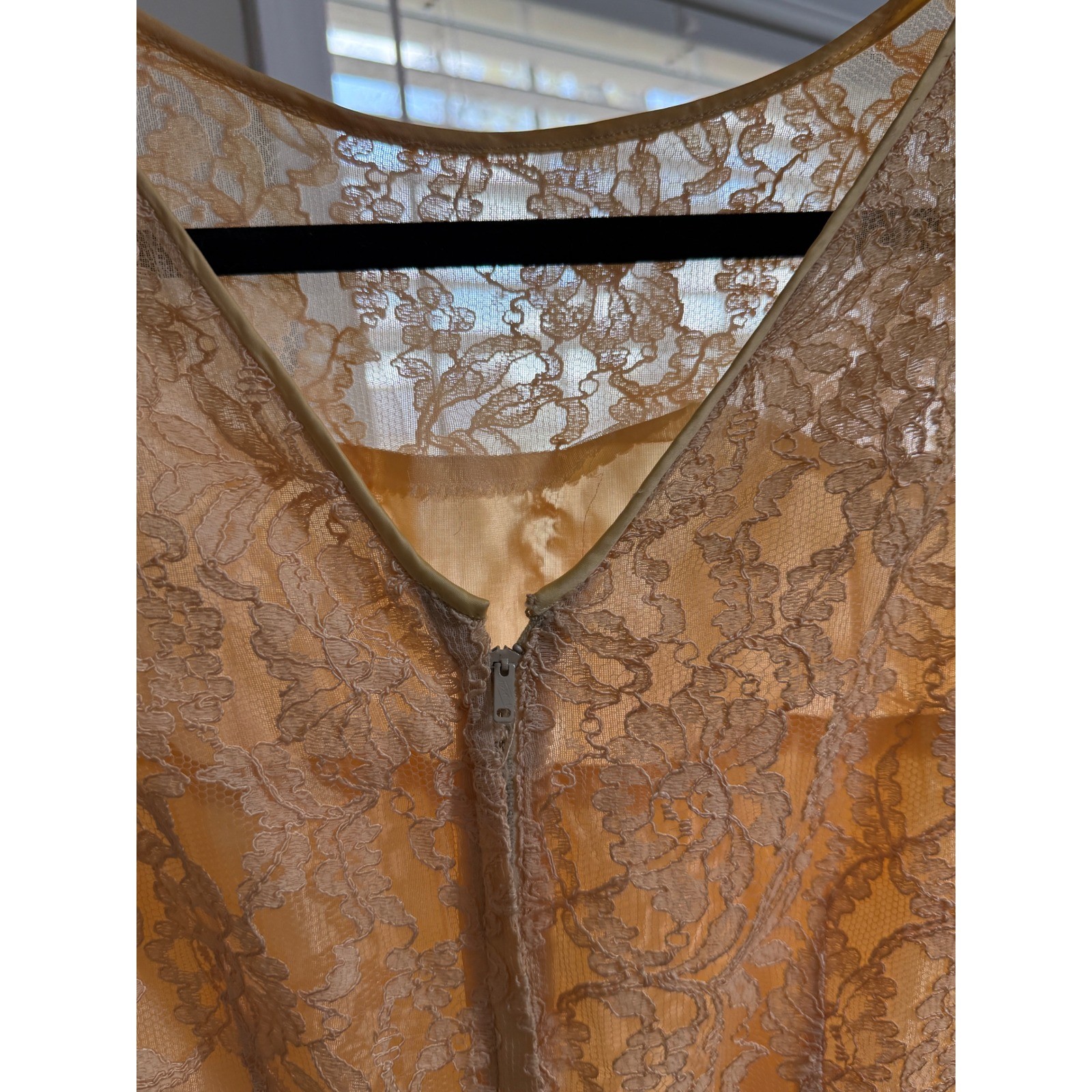 Vtg Peach Lace Sheath Dress Yellow Sash Metal Zip Womens S 1960s