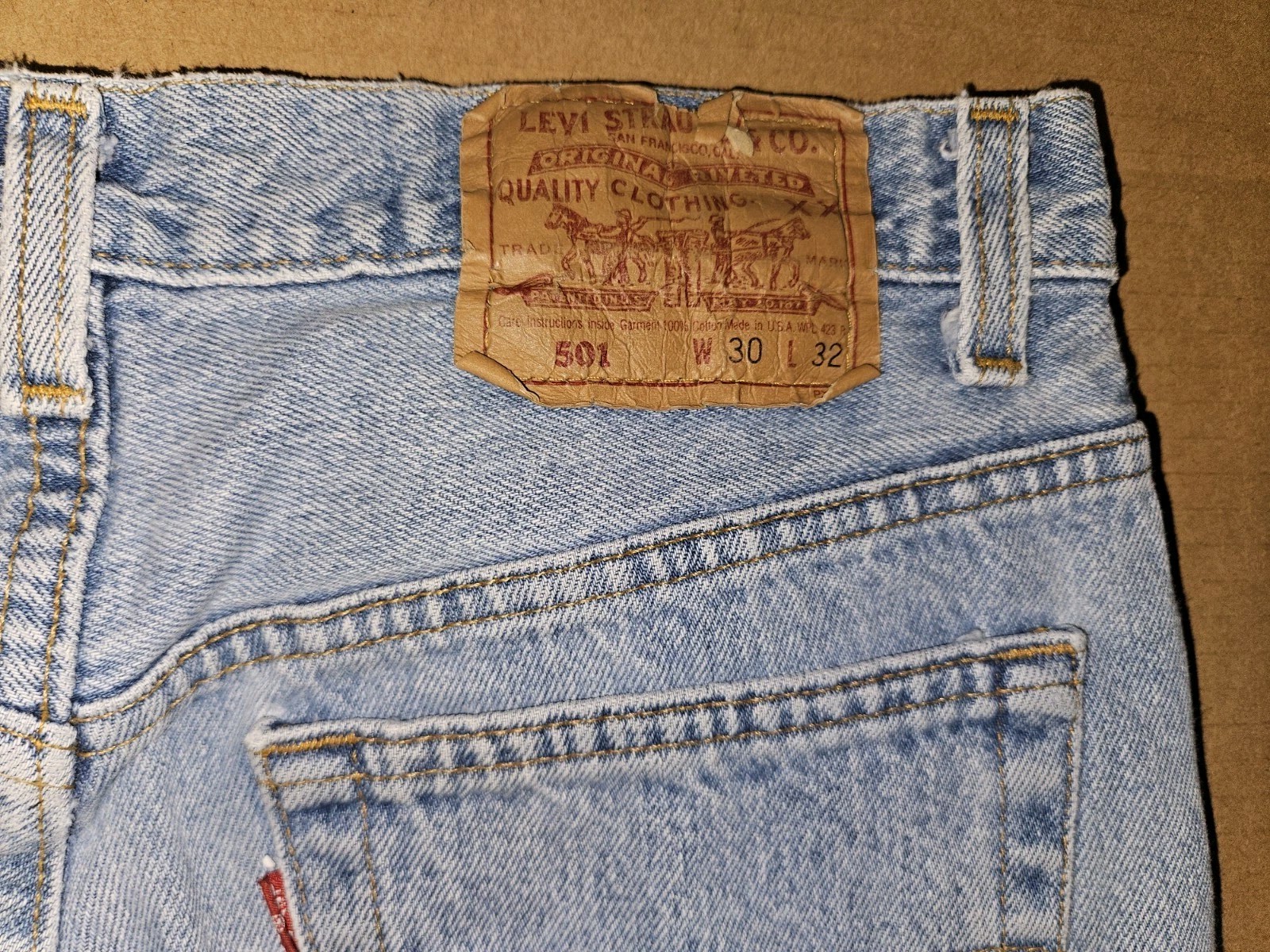 Vintage Levi’s 501 Light Wash Mens 30×32 Blue Jeans USA Made 90s