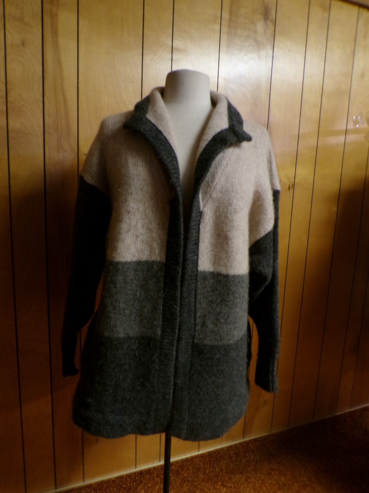 Vintage LE ROY KNITWEAR Wool Cardigan Sweater Size Large