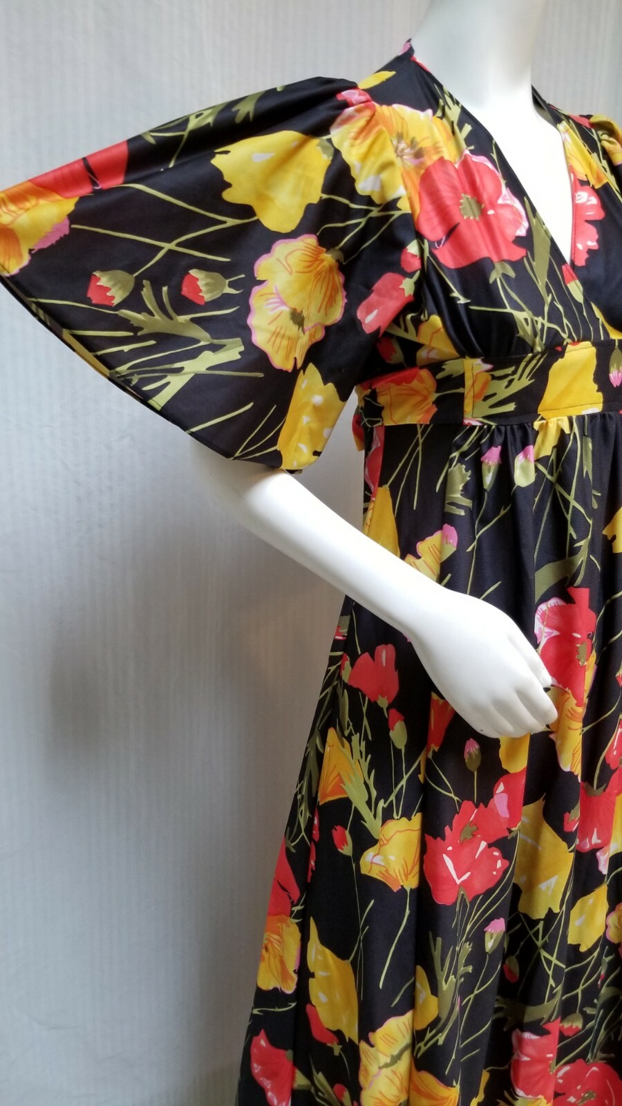 Vintage 70s Black Floral Print Empire Waist Maxi Dress Butterfly Sleeve – Size S