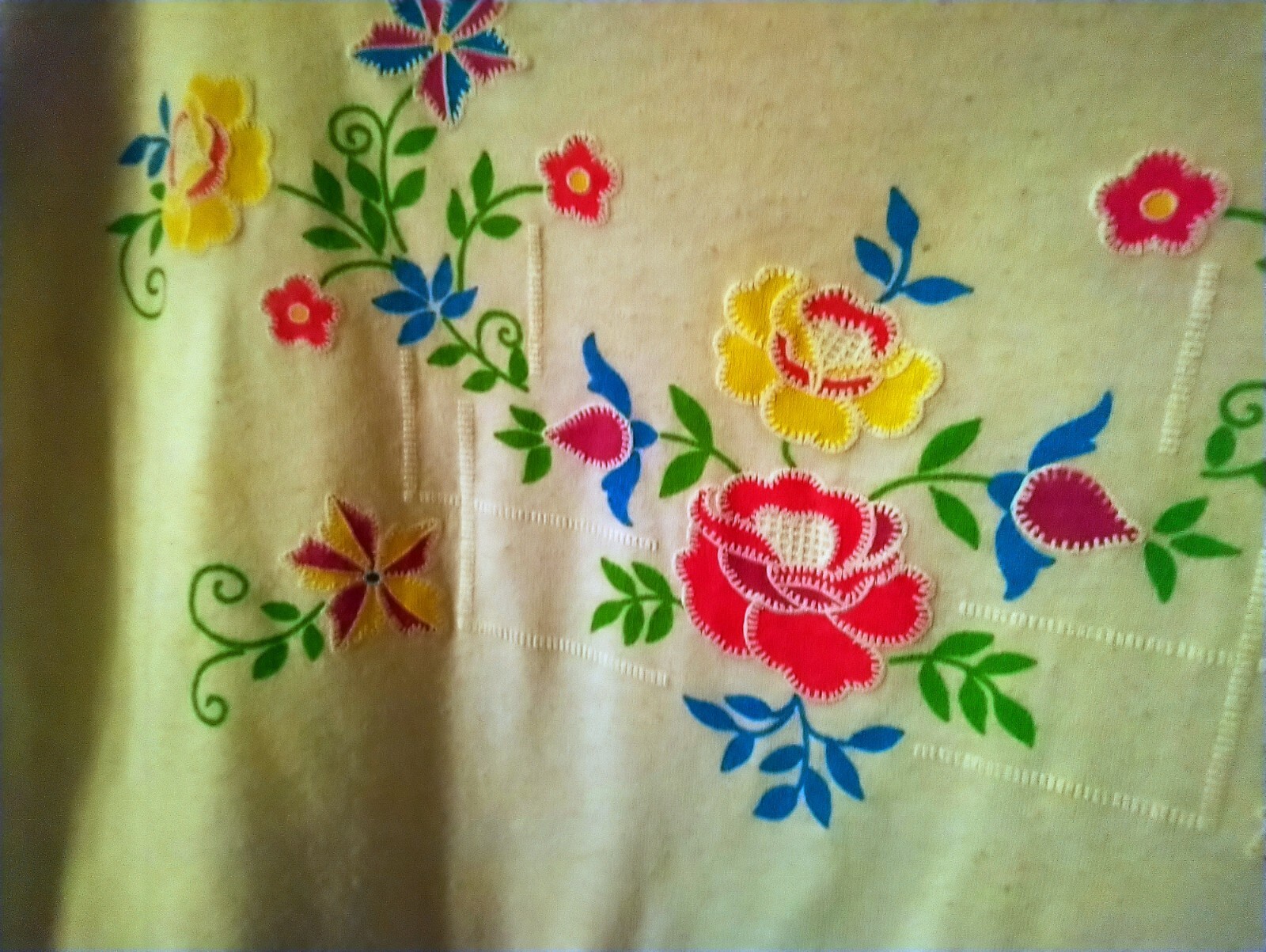 80s Vintage Jane Colby Tshirt White Floral Embroidered Cotton Sz M