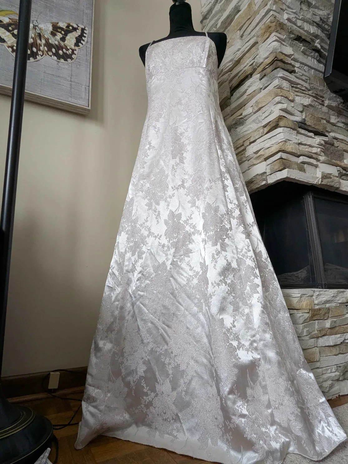 Vintage Onyx Nite Made In USA Women’s White Floral Formal Gown Size: 16