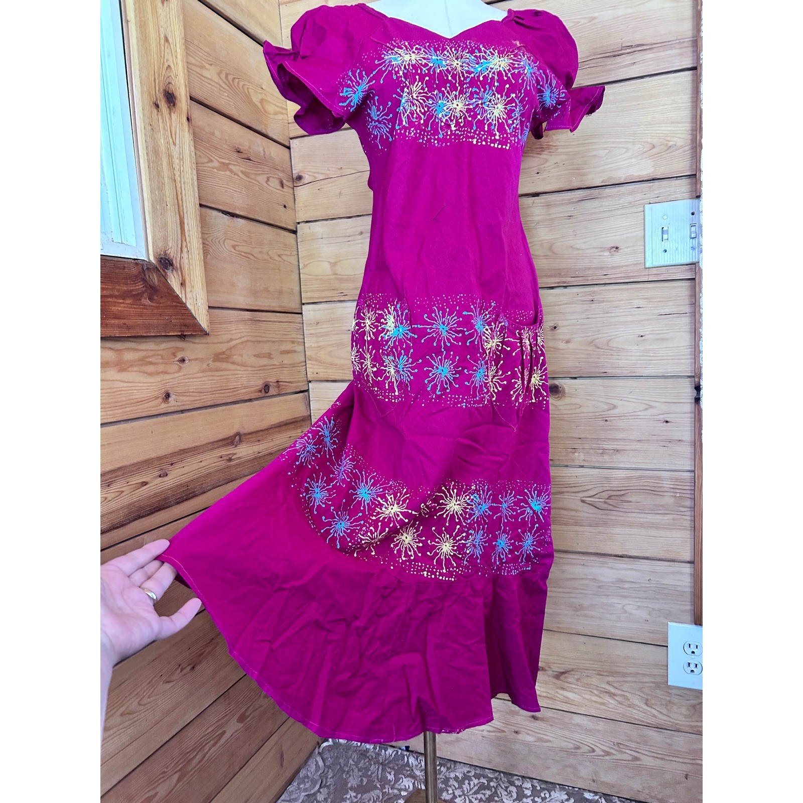 Vintage Muumuu Dress Womens Medium Fuchsia Pink Embroidered Starburst Handmade