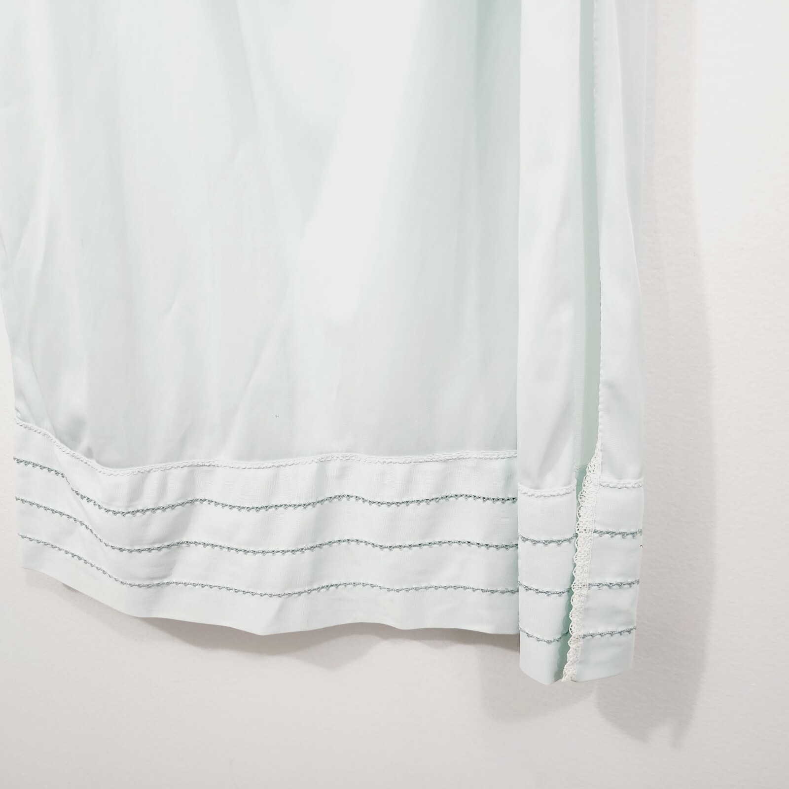 Vintage Camelot 1970s Anti-cling Mint Green Antron Nylon Maxi Slip Women’s Sz L