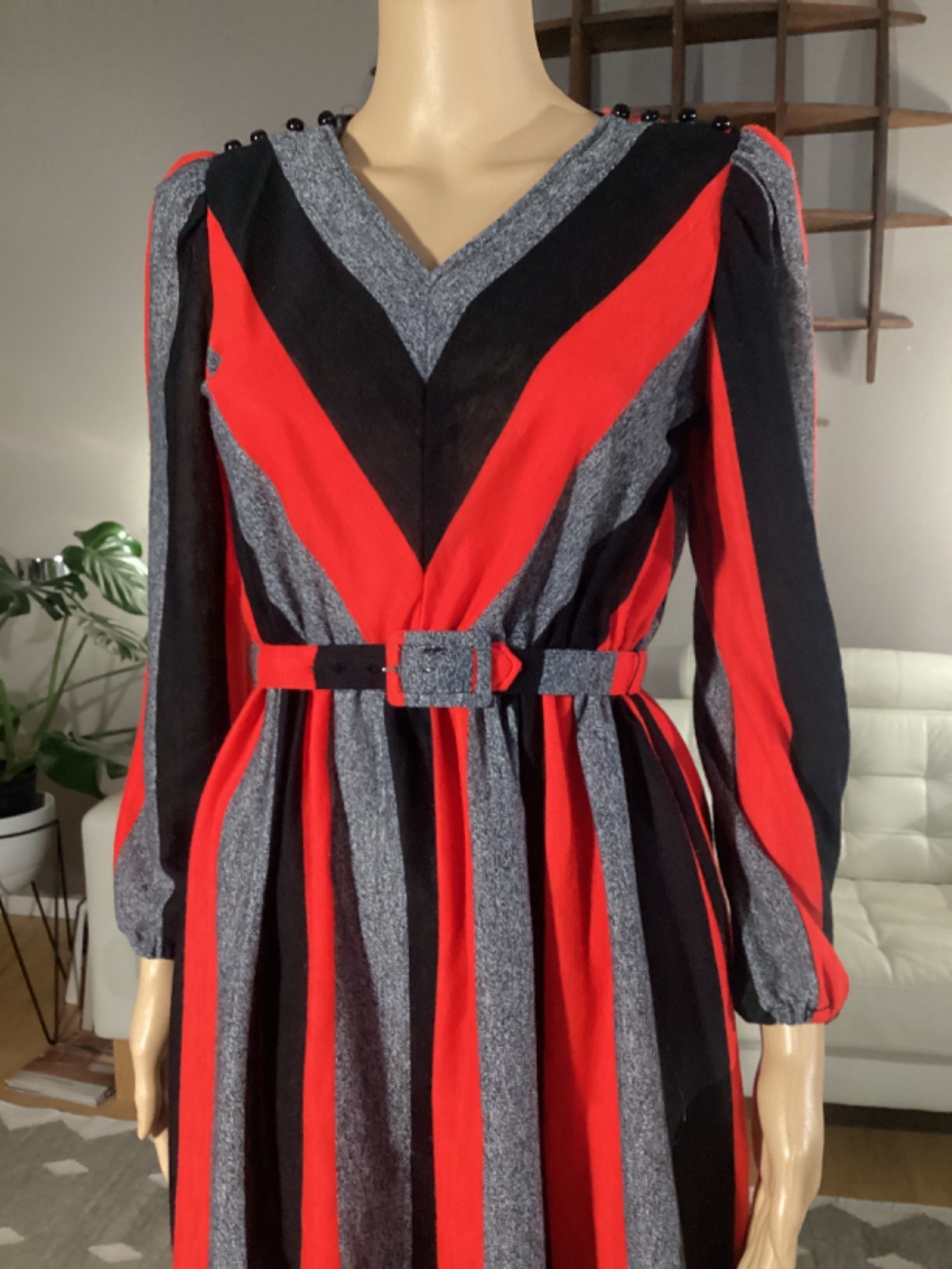 Vintage 80’s Red Black Gray Chevron Stripe Jersey Knit Belted Midi Dress Sz 6