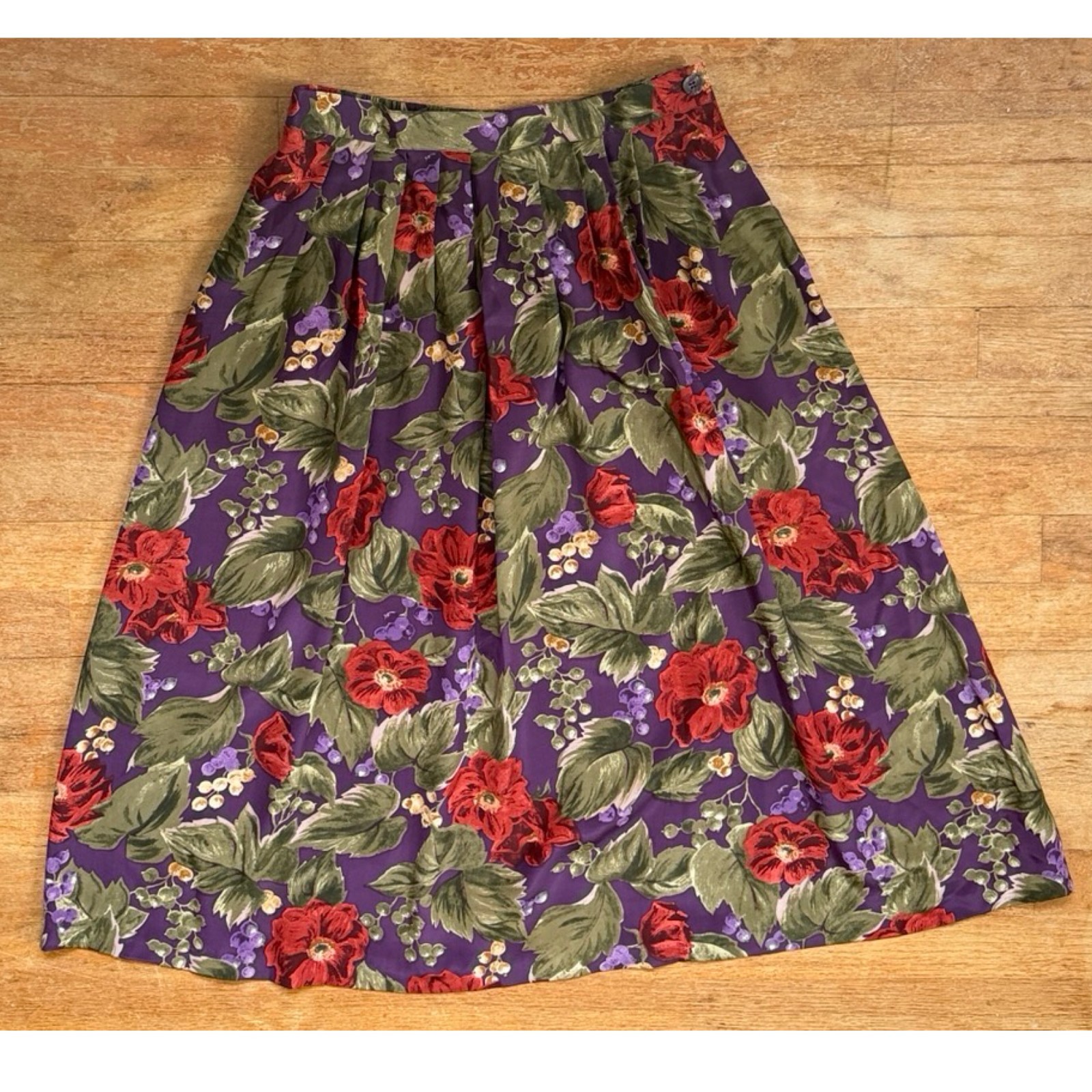 Vintage Floral Pleated Silk Midi Skirt Size Medium 8 Grapes Print 27-30″ Waist
