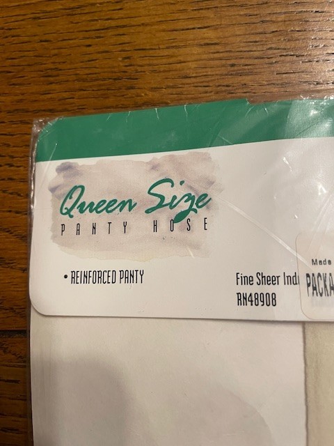 Queen Size Panty Hose Ivory Color Style 289 – 3X-4X (5’5″-6’0″ 175-255 lbs.) NEW