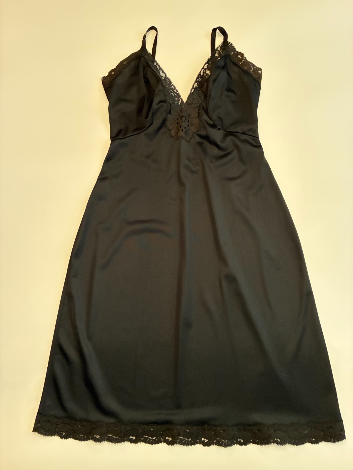 Vintage 60s JEAN VERNON FULL SLIP Size 4 / 34 Small Black Nylon Plunge Lace Goth