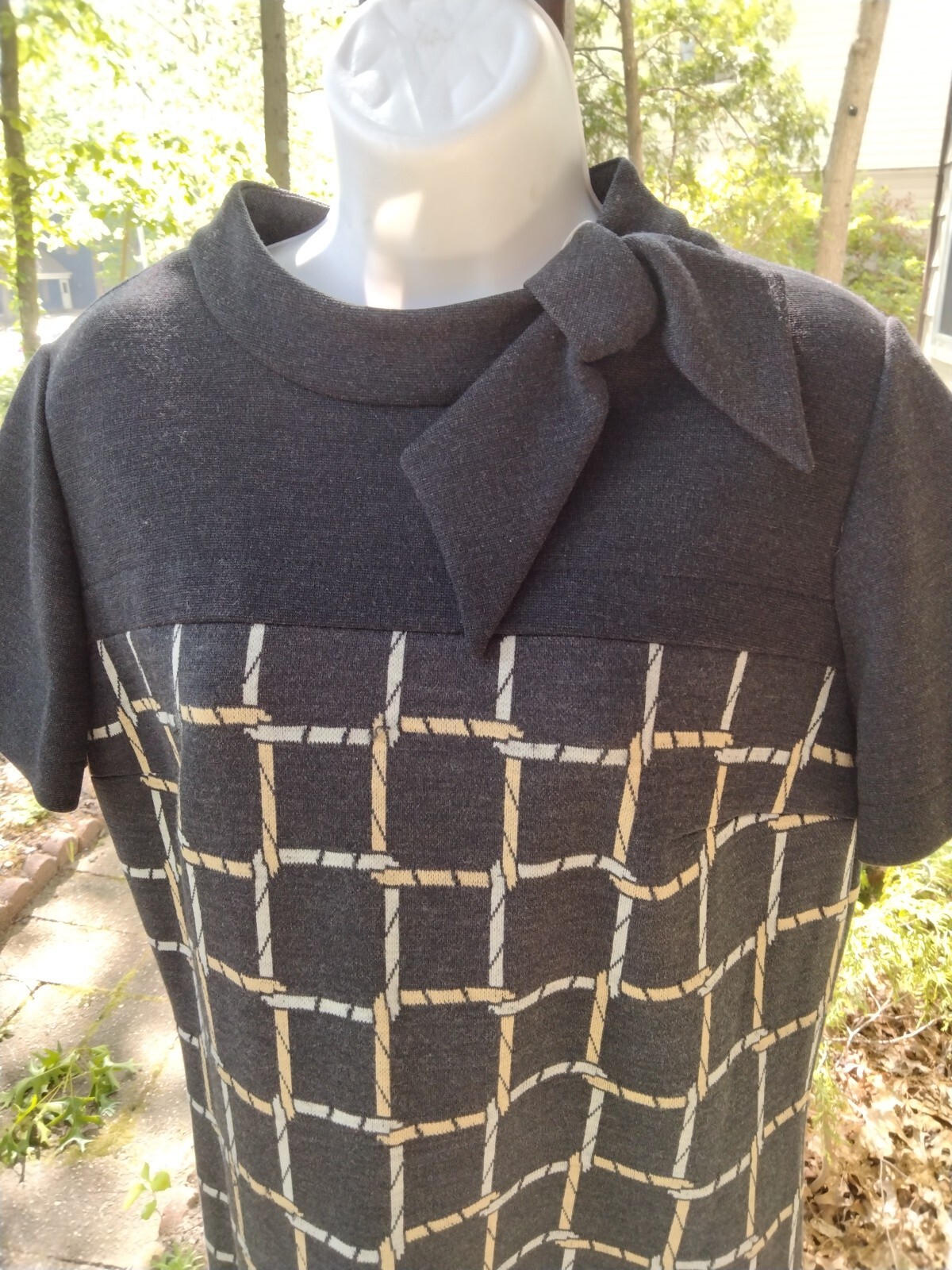 Vintage 1960s Leslie Fay Knit Dress Large Xl dark gray black ? abstract