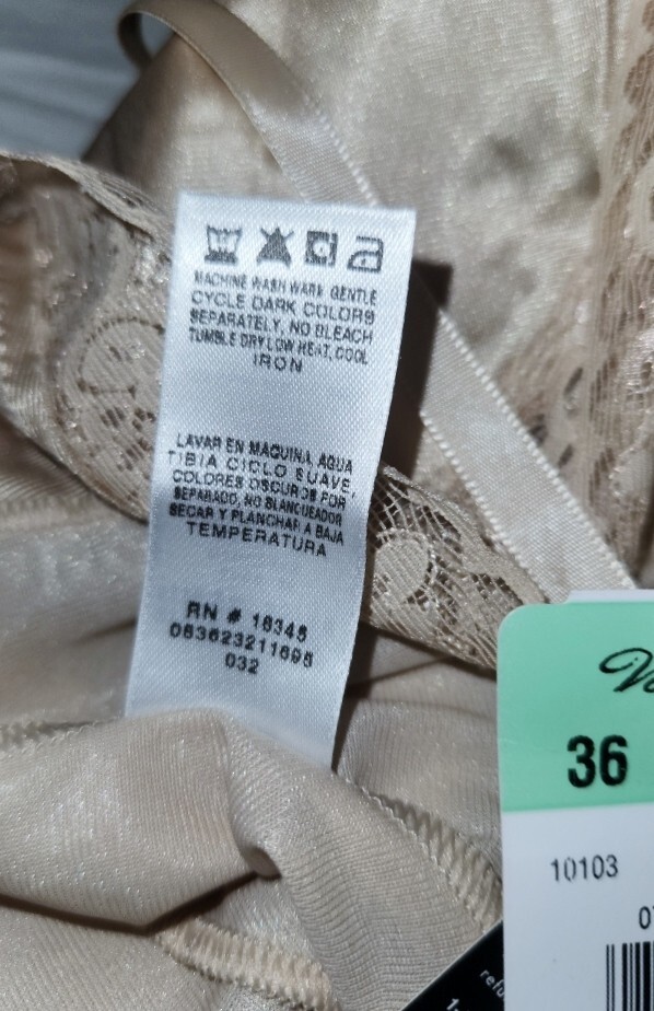 VTG 80’s Vanity Fair 36 Tin Full Slip Lace Bust Nylon Lace Trim 10-103 26″/42