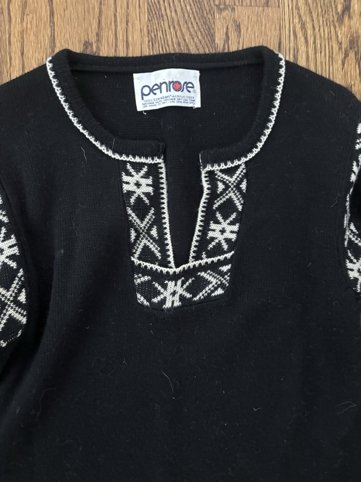 Vintage 1970’s Boho Hippie Penrose Black Bell Sleeve Tunic Sweater S XS