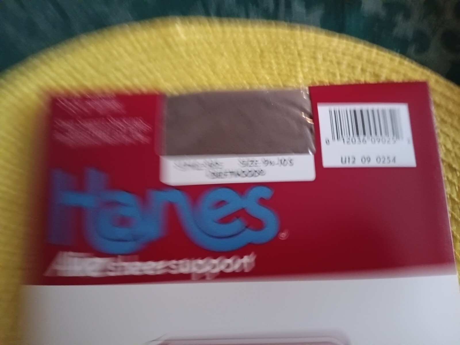 Hanes Alive Sheer Support Garter Stockings 805 Driftwood 9 1/2-10 Small