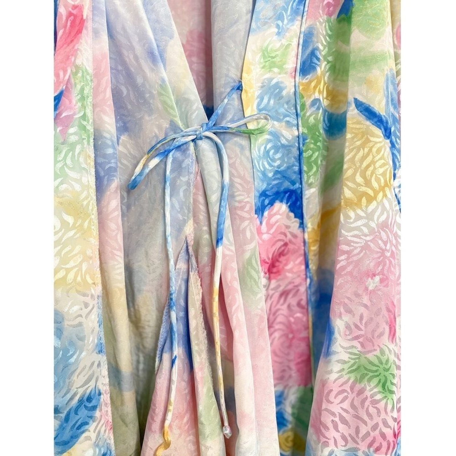 Vintage Womens Robe M Pastel Swiftie Floral Shimmer Watercolor Romantic Kimono