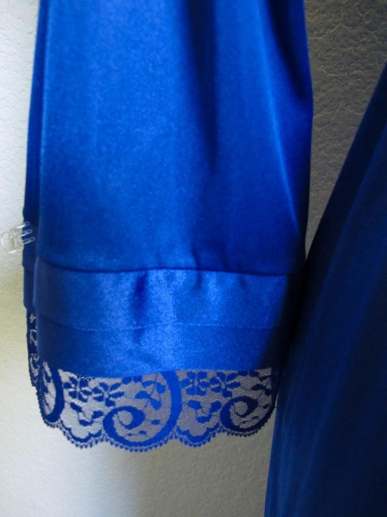 Vintage Gilead Long Silky Nylon Robe w Lace Insertion S Tie Belt Royal Blue