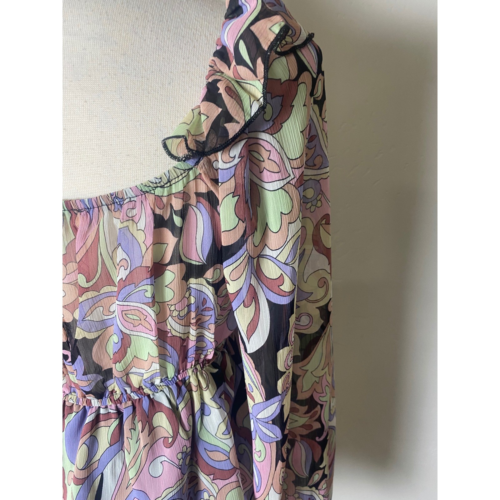Vintage 90’s Y2K Evolutionary Ruffled Cropped Shirt Women’s M