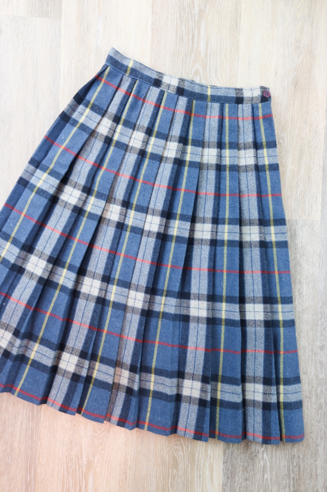 Vintage Blue Plaid Wool Pleated Skirt Preppy Schoolgirl Heritage Classic Women’s