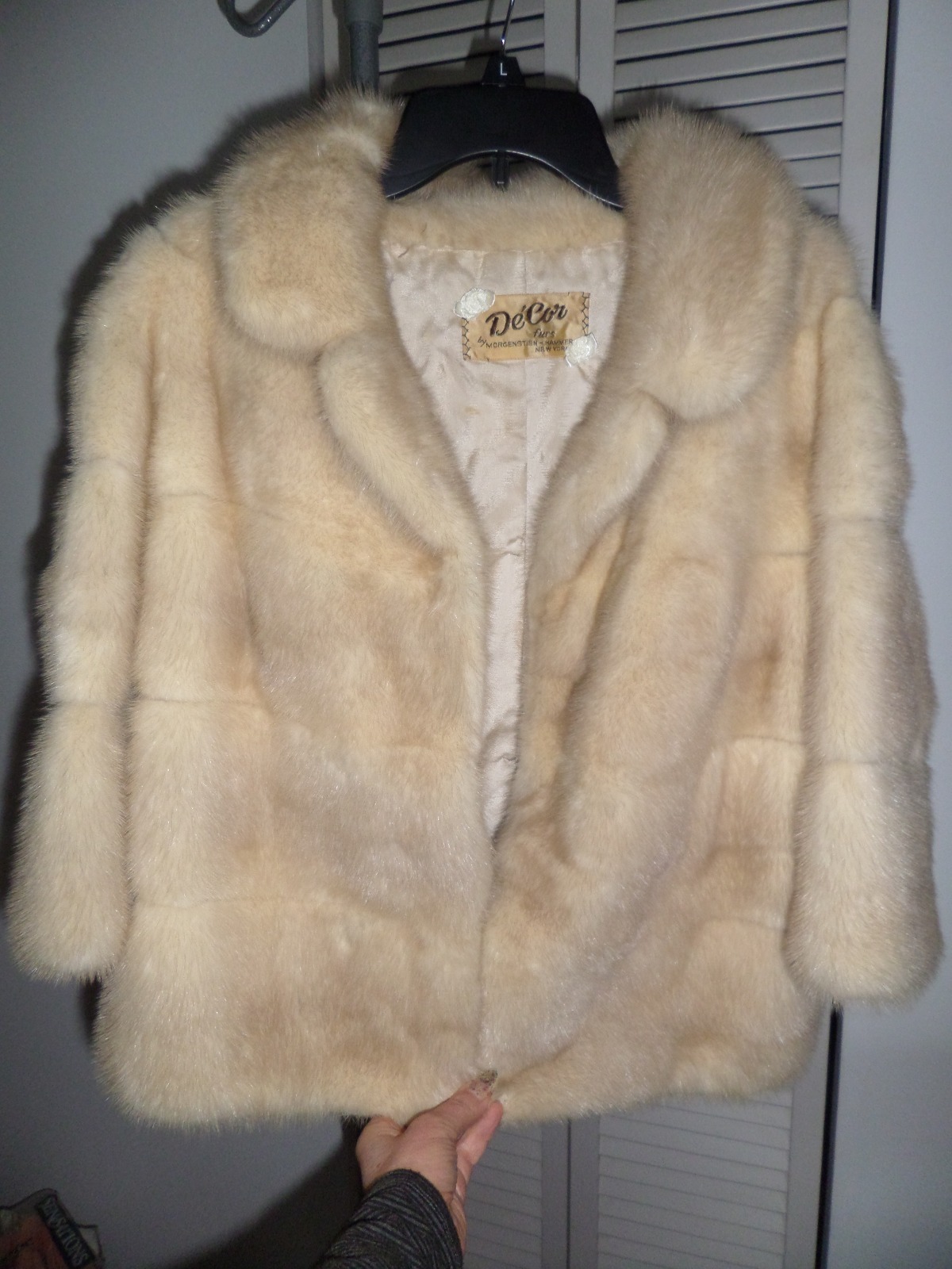 De’Cor by Morgenstien Hammer Vintage 1960 s Autumn Haze EMBA Natural Mink Jacket